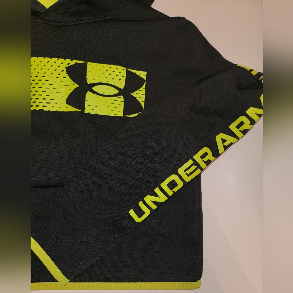 🔴UNDER ARMOUR Fleece Hoodie (Youth LG, Black/Yellow graphics)